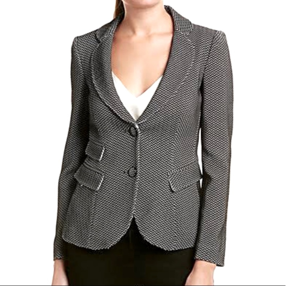 EUC stunning Armani Collezioni black & white jacquard chevron blazer - size 8